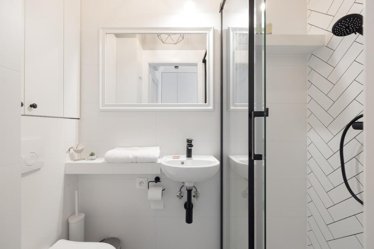 Bulwary Wislane Modern Apartment Warsaw Exterior photo